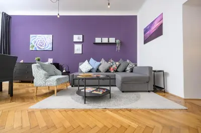 Ein Sitzbereich in der Unterkunft Central City Apartments