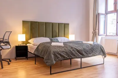 Ein Bett oder Betten in einem Zimmer der Unterkunft Comfortable 2-Bedroom Apartment in Vienna