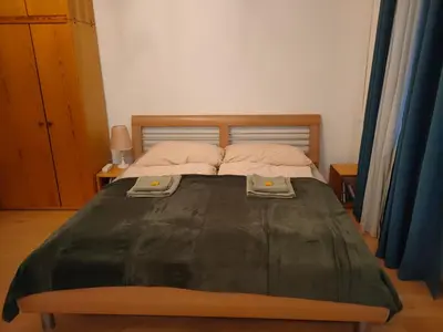 Ein Bett oder Betten in einem Zimmer der Unterkunft CozyNite Premium Apartment Hernals 1