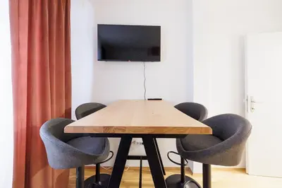 TV/Unterhaltungsangebot in der Unterkunft NEW! ShalalaLiving - Lucky strike! Cozy & Homely near Schönbrunn PG20