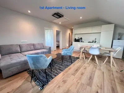Ein Sitzbereich in der Unterkunft Cozy Apartment near Vienna Airport - tax included and Self CheckIn