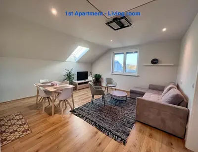 Ein Sitzbereich in der Unterkunft Cozy Apartment near Vienna Airport - tax included and Self CheckIn