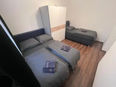 Ein Bett oder Betten in einem Zimmer der Unterkunft Geri's Apartment Vienna 20 Cozy, modern & centrally located 24-hour self check-in & out