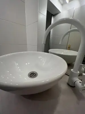Ein Badezimmer in der Unterkunft Geri's Apartment Vienna 20 Cozy, modern & centrally located 24-hour self check-in & out