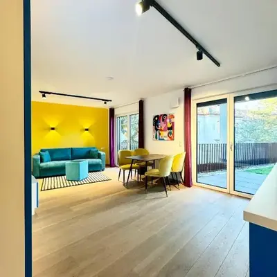 Sunshine Apartment mit Terrasse