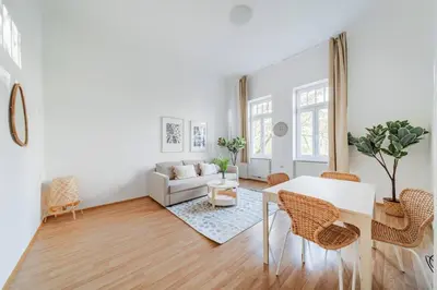 Ein Sitzbereich in der Unterkunft City Chic #18