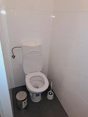 Ein Badezimmer in der Unterkunft Relax Rooms & Apartments Vienna Belvedere 10 minutes to downtown long term stay also possible
