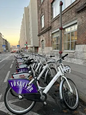 Radfahren an der Unterkunft Panorama Apartments Vienna oder in der Nähe