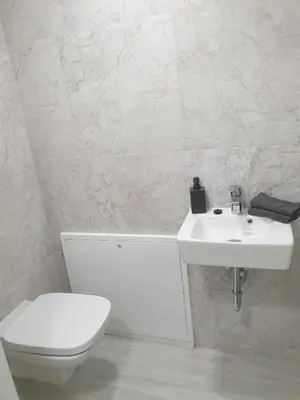 Ein Badezimmer in der Unterkunft Westbahnhof W