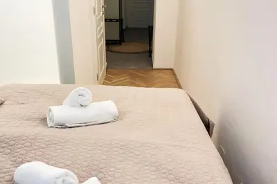 Ein Bett oder Betten in einem Zimmer der Unterkunft Cozy and stylish flat close to Schoenbrunn Palace