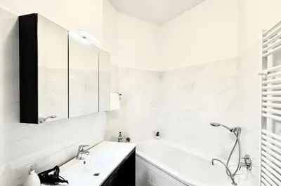 Ein Badezimmer in der Unterkunft Spacious Penthouse in Favoriten
