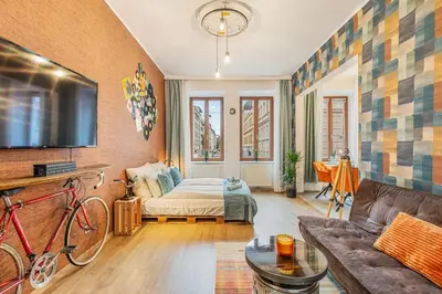 TV/Unterhaltungsangebot in der Unterkunft Einzigartiges Upcycling DREAM Apt.