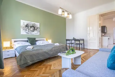 Grundriss der Unterkunft Comfortable 2BR Apt In Vienna, Prime Location