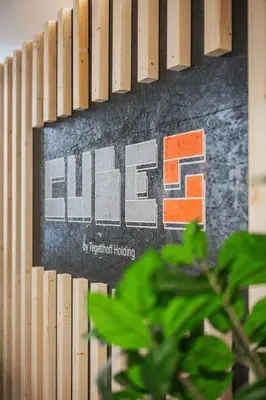 Ein Zertifikat, Auszeichnung, Logo oder anderes Dokument, das in der Unterkunft CUBES by Tegetthoff ausgestellt ist