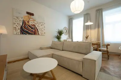 Grundriss der Unterkunft Chic 94m2 apartment with a king-size bed