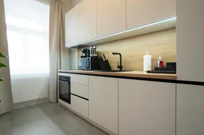 Grundriss der Unterkunft Chic 94m2 apartment with a king-size bed
