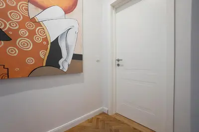Grundriss der Unterkunft Chic 94m2 apartment with a king-size bed