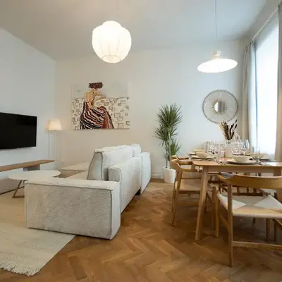 Chic 94m2 apartment with a king-size bed