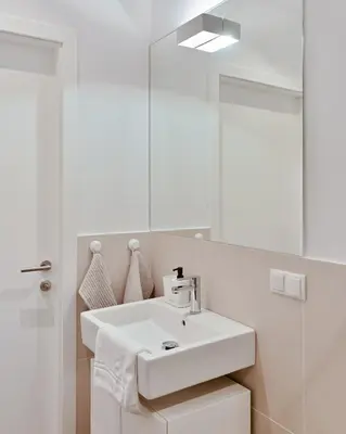 Ein Badezimmer in der Unterkunft Stylish & Modern Apartment - Private Garden