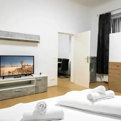 Royal-Haven Apartment