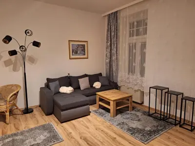 Ein Sitzbereich in der Unterkunft Villa SCS Nähe