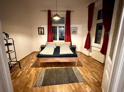 Ein Bett oder Betten in einem Zimmer der Unterkunft Klimatisierter Wiener Altbauflair im Zentrum Wiens