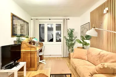 TV/Unterhaltungsangebot in der Unterkunft Newly Renovated Apartment at Yppenplatz