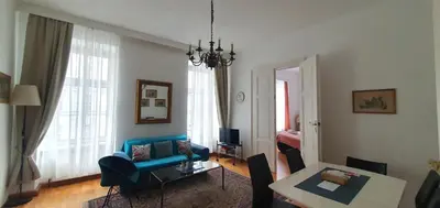 Ein Sitzbereich in der Unterkunft Suite in imperial design, central location