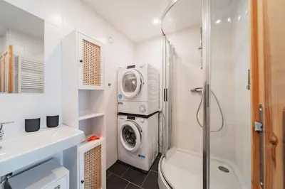 Ein Badezimmer in der Unterkunft 117 m² Near Nussdorferstrasse