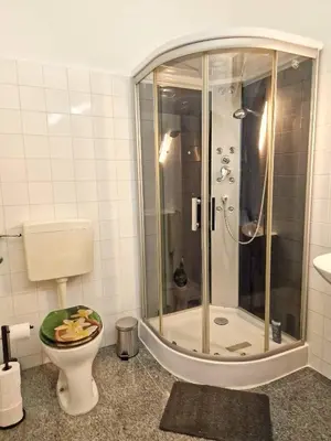 Ein Badezimmer in der Unterkunft Beautiful Apartments Near Hauptbahnhof