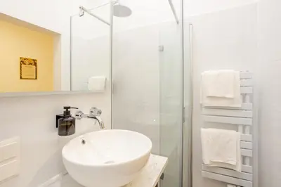 Ein Badezimmer in der Unterkunft Gemütliche Wohnung nur 15 Minuten ins Stadtzentrum