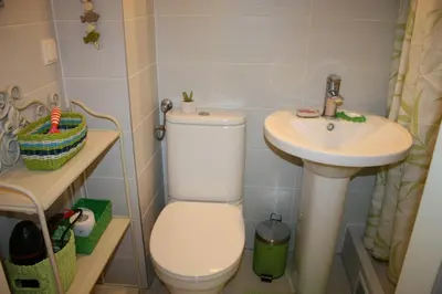 Ein Badezimmer in der Unterkunft GoVienna - Charming Studio