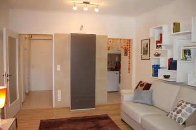 Ein Sitzbereich in der Unterkunft GoVienna - Charming Studio