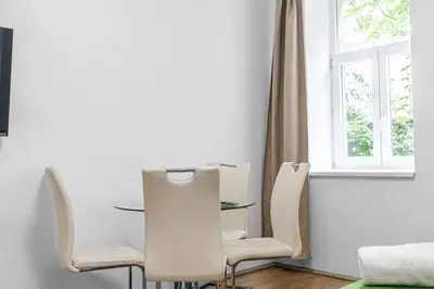 Ein Sitzbereich in der Unterkunft Relaxing 2-Bed Apartment for Extended Visits