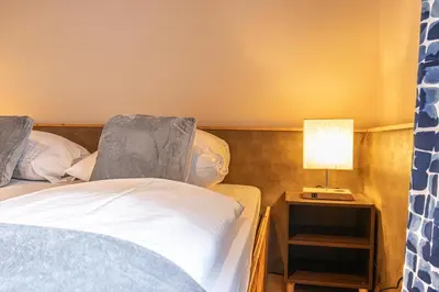 Ein Bett oder Betten in einem Zimmer der Unterkunft Vienna's Finest Spacious 2BR & 1LR Apartment
