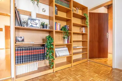 Die Bibliothek in der Ferienwohnung
