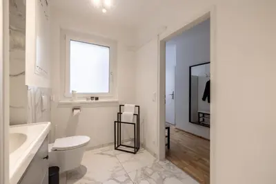 Ein Badezimmer in der Unterkunft EA-Modernes Studio nähe Hauptplatz