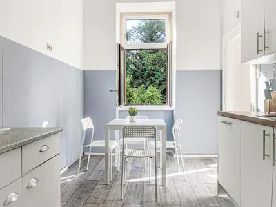 Küche/Küchenzeile in der Unterkunft Vibrant 3BR near AKH Hospital - Perfect for Groups