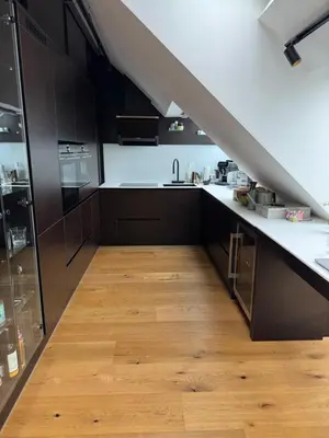 Küche/Küchenzeile in der Unterkunft Großzügiges Dachterrassen-Appartment mit Klimaanlage und wunderbarem Ausblick über ganz Wien