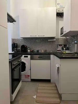Küche/Küchenzeile in der Unterkunft Authentic 2-bedroom apartment