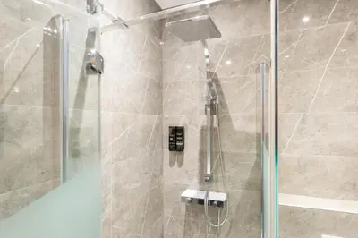 Ein Badezimmer in der Unterkunft Quiet apartment near Vienna - 60m2 - 24h check-in - for business and family