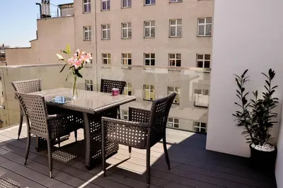 Ein Balkon oder eine Terrasse in der Unterkunft Top 11 New Design Apartment