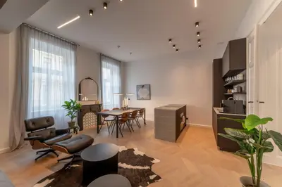 Ein Sitzbereich in der Unterkunft josef's home I Moderne Deluxe Suite am Augarten