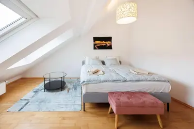 Ein Bett oder Betten in einem Zimmer der Unterkunft Scenic Rooftop flat with Terrace