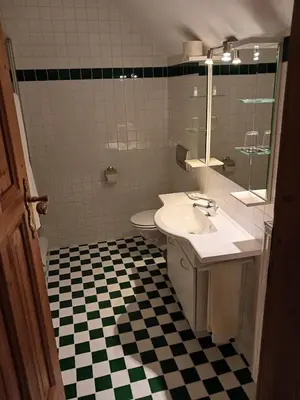 Ein Badezimmer in der Unterkunft Gästehaus Hans Moser