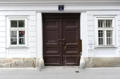 Eine Fassade oder ein Eingang zu Beautiful Central Flat Top-17
