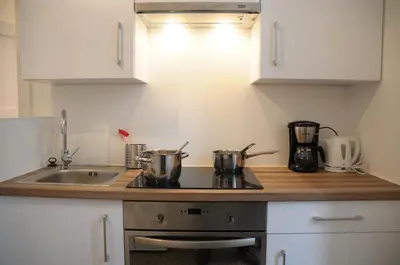 Küche/Küchenzeile in der Unterkunft Lovely Renovated Apartment Top 11 - Easy Self Check in