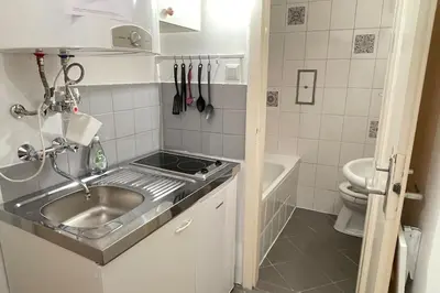 Ein Badezimmer in der Unterkunft Mariahilfer street apartment