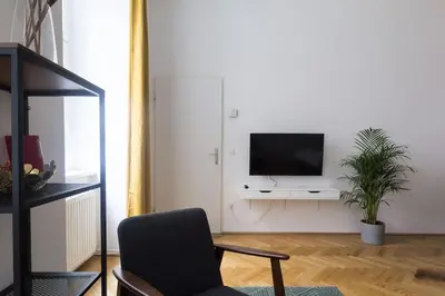 TV/Unterhaltungsangebot in der Unterkunft josef's home I Studio near City Center