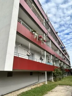 Das Gebäude in dem sich die Ferienwohnung befindet